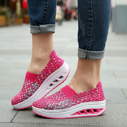 Aria reinforced oversized heel close-up, women's sneaker