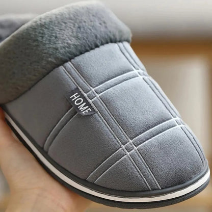 Cushioned insole detail of Cozy unisex indoor slippers