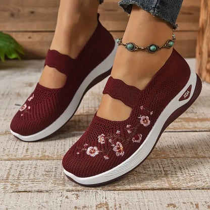 Close-up of Fiona sneaker sole with postural correction feature