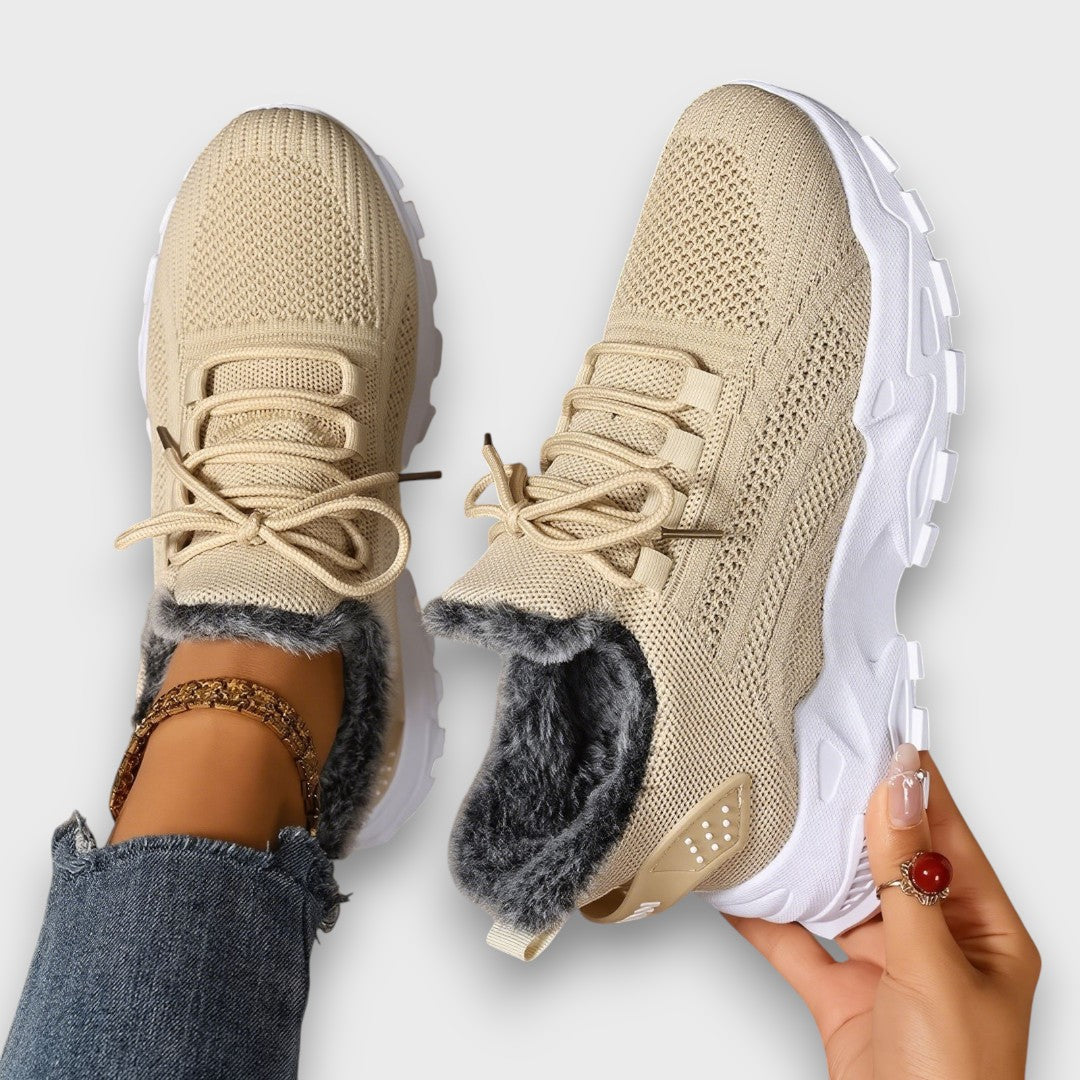 Kayla winter sneakers in beige and grey colorways, antislip synthetic sole detail