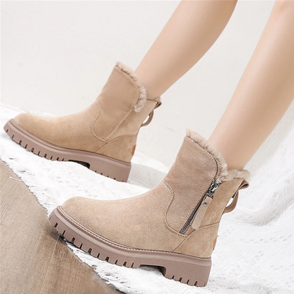 Close-up of anti-slip rubber sole on Maren winter boots