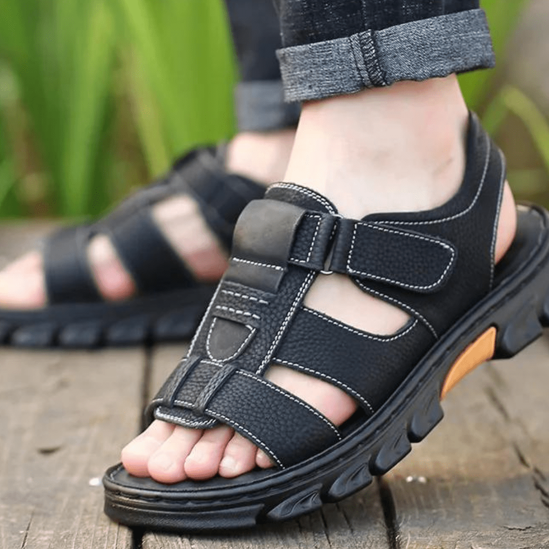 Breathable open fit leather sandals for men in black