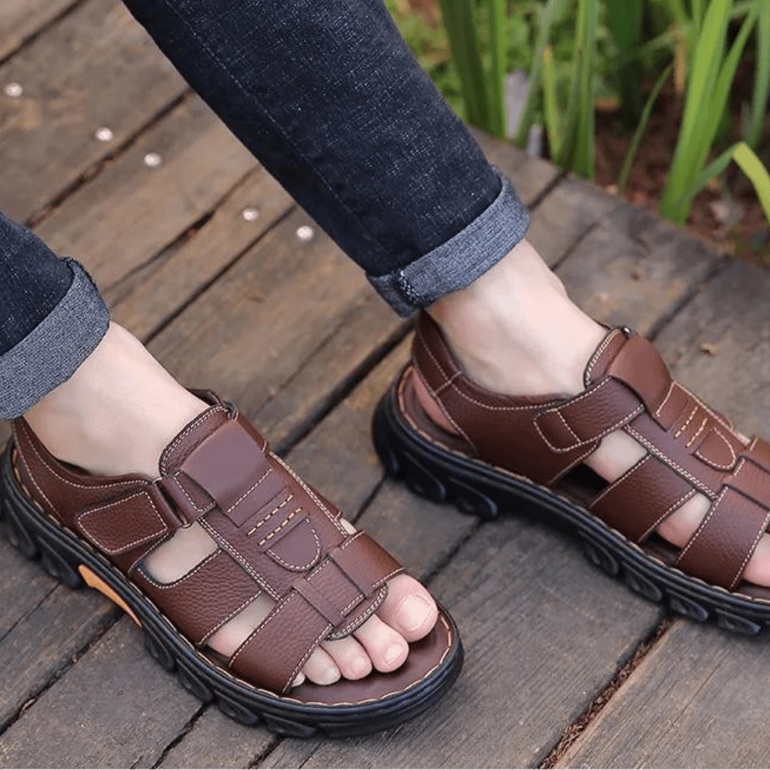 Brown leather men's sandals ideal for daily wear and long walks