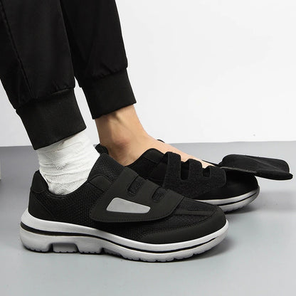 Non-slip underside of men's wide fit orthopedic walking shoes