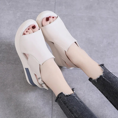 Sovana sandals showing arch support structure underneath