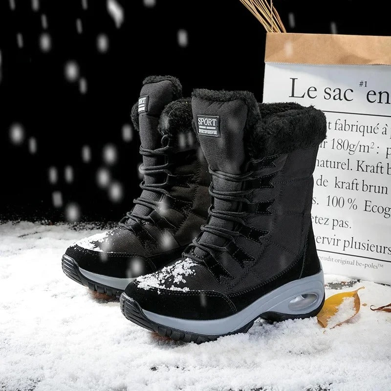 Soft fur lining interior detail of Vivara women's winter boots