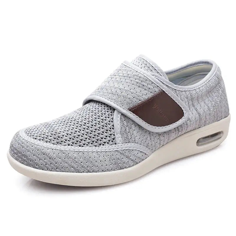 Flexible lightweight midsole of unisex wide-fit orthopedic shoes