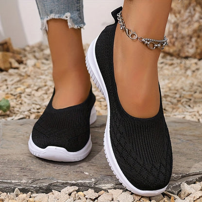 Lyra comfort sneakers for women in black, full shoe view