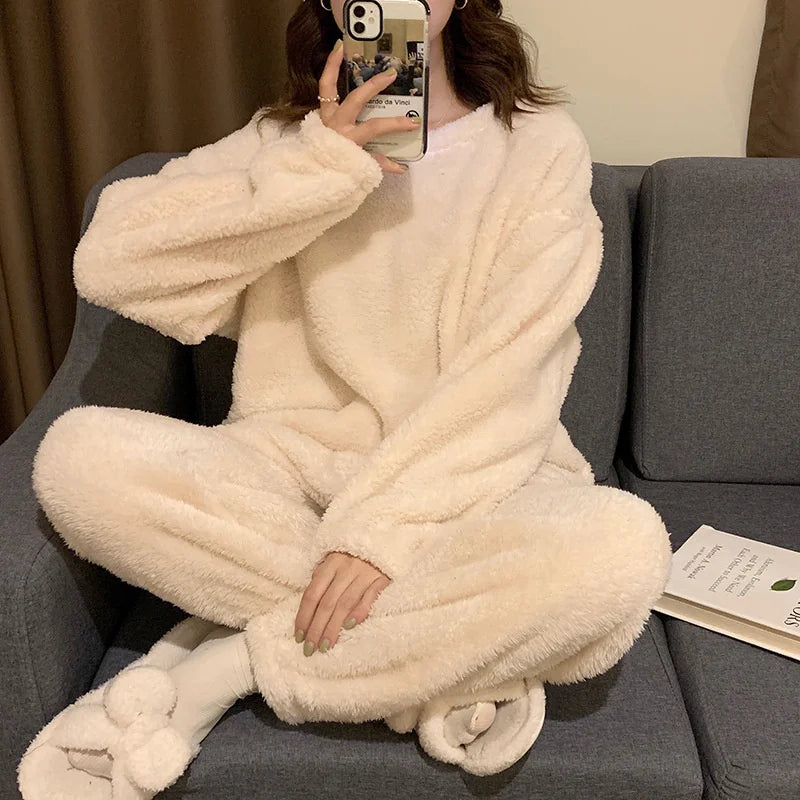 Elara fleece set worn as homewear relaxed morning look