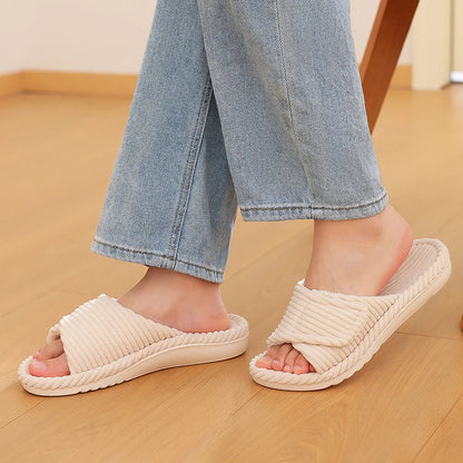 Open-toe house slippers for women in grey with soft cotton upper