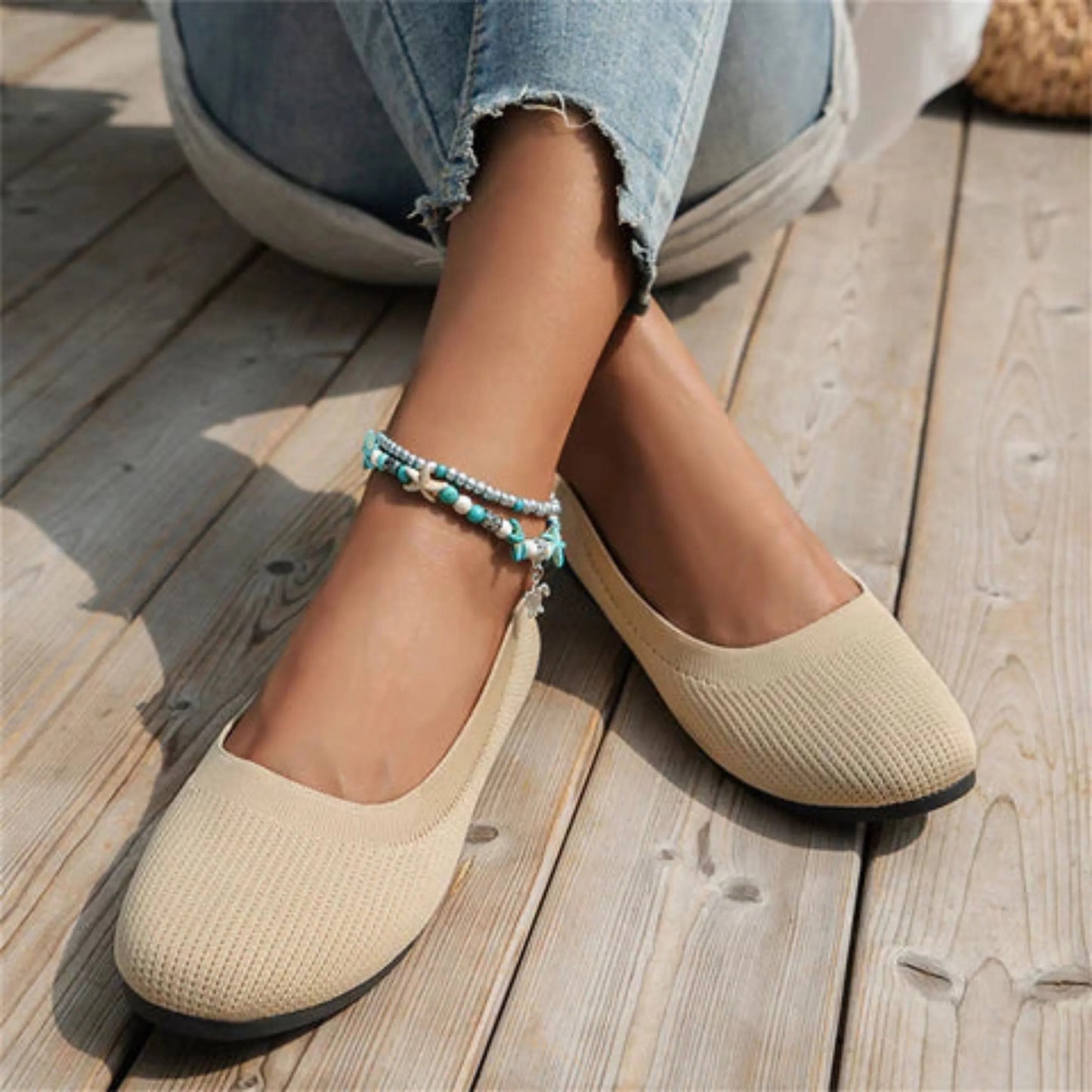 Close-up of cushioned ergonomic insole in Serena women's orthopedic shoes