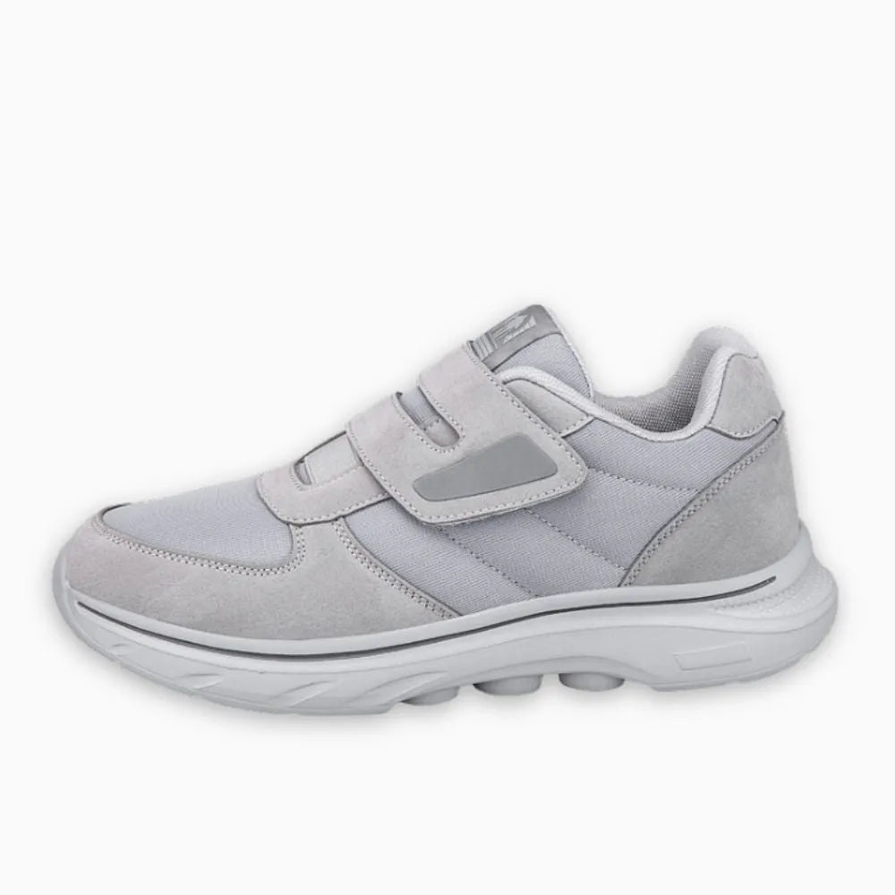 Women's orthopedic sneakers in light grey with flat heel design