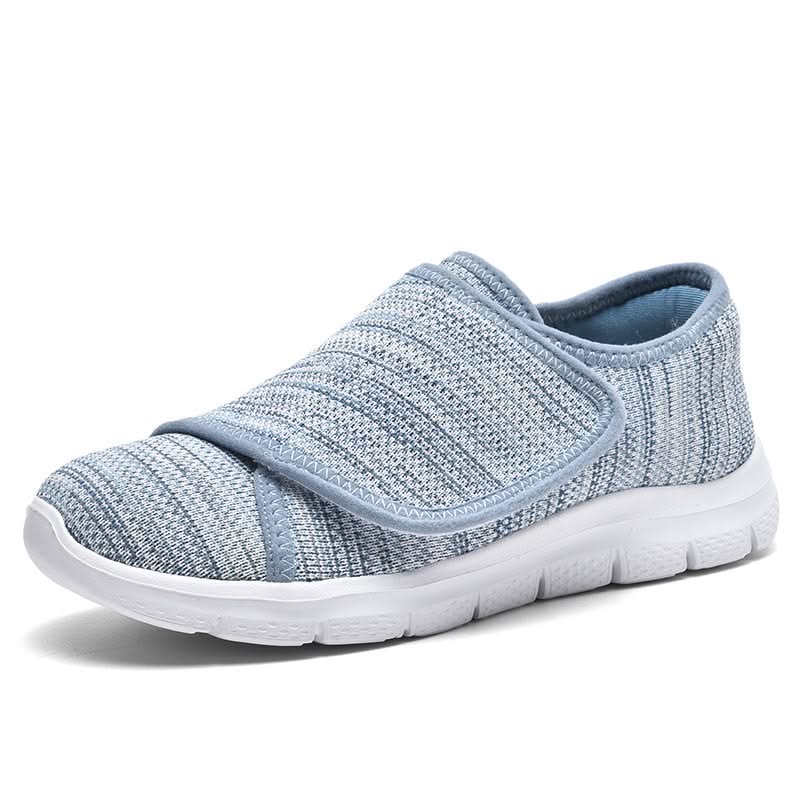 Interior lining and cushioned removable insole of Velara orthopedic shoes